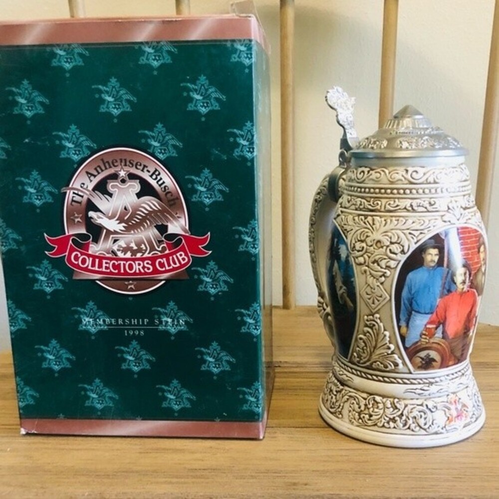 1998 The Anheuser-Busch Collectors Club Membership Stein “Old World Heritage”